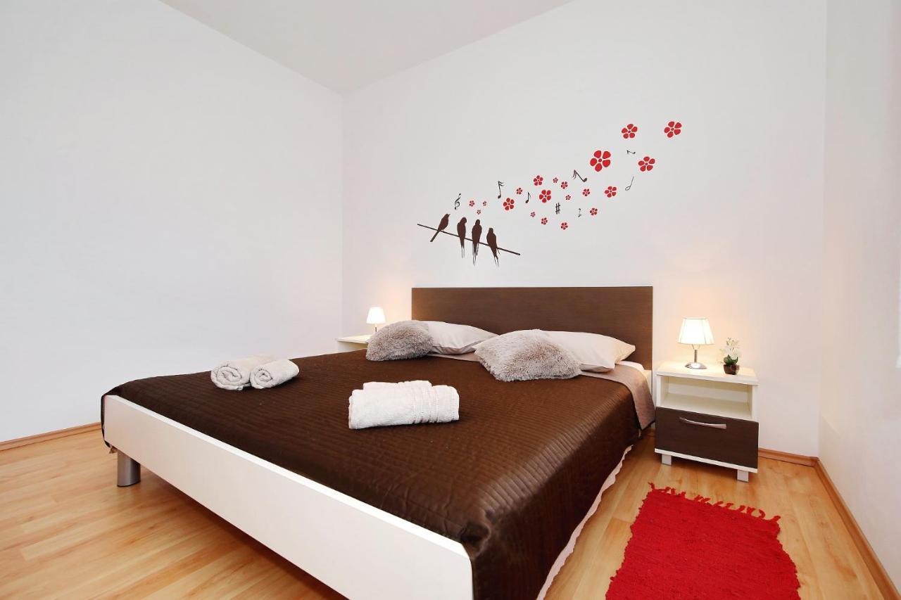 Apartments Olive Затон Экстерьер фото