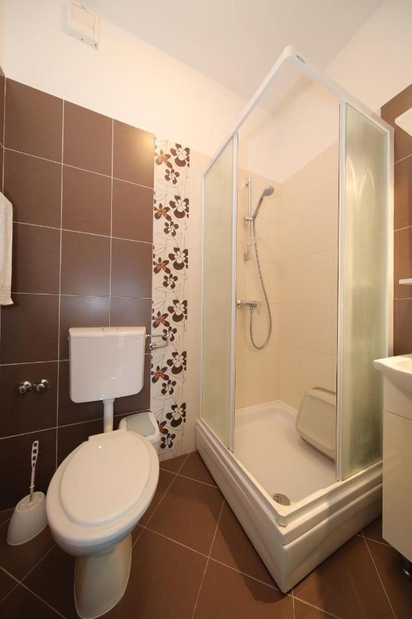 Apartments Olive Затон Экстерьер фото