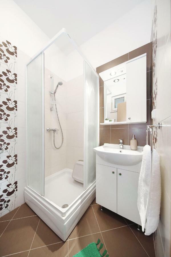 Apartments Olive Затон Экстерьер фото