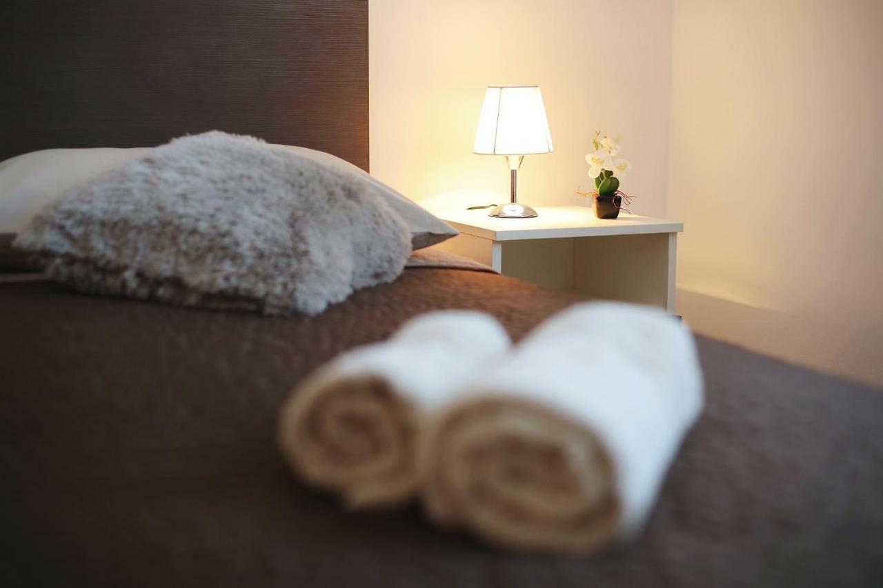 Apartments Olive Затон Экстерьер фото